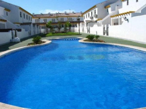 Beach Holiday home with wifi and air con
